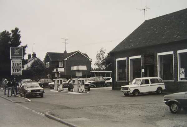 600x407 pixels (20K)