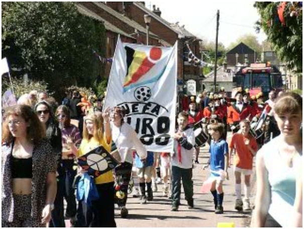 584x433 pixels (130K)